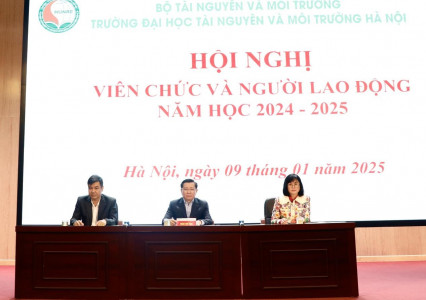 HỘI NGHỊ VIÊN CHỨC VÀ NGƯỜI LAO ĐỘNG NĂM HỌC 2024 - 2025 DIỄN RA THÀNH CÔNG TỐT ĐẸP