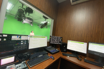 Phòng studio với trang thiết bị hiện đại