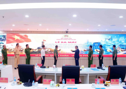 Công an TP Hà Nội ra mắt 03 sản phẩm, giải pháp chuyển đổi số trọng điểm phục vụ Nhân dân