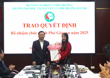 Trường ĐH TN&MT HN trao quyết định bổ nhiệm chức danh Phó giáo sư năm 2025