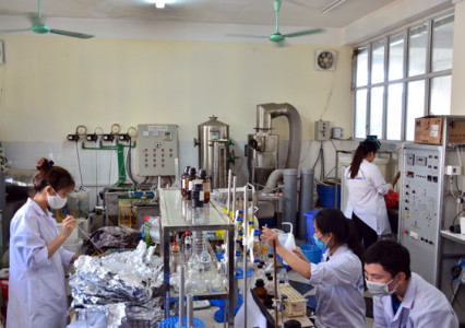 Thông báo tổ chức cuộc thi Video clip “Sức hút và lực đẩy của nghiên cứu khoa học với sinh viên HUNRE” lần thứ 2 năm học 2020 - 2021 với chủ đề “Gieo mầm sáng tạo, dẫn nguồn tri thức”