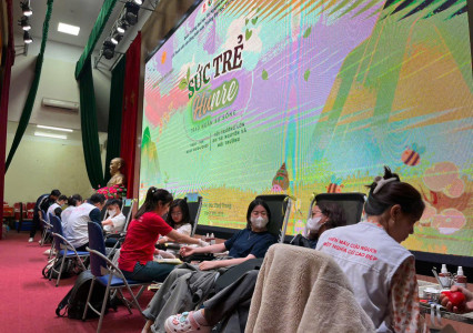 Sức trẻ HUNRE 2025 – Lan tỏa yêu thương từ những giọt máu hồng