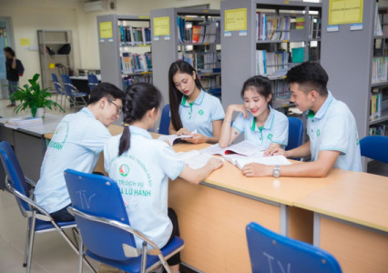 Giới thiệu Trung tâm Thư viện và Công nghệ thông tin