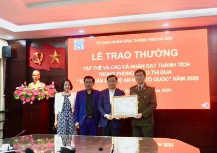 Trường Đại học Tài nguyên và Môi trường Hà Nội nhận bằng khen trong phong trào thi đua “Toàn dân bảo vệ an ninh tổ quốc” năm 2020