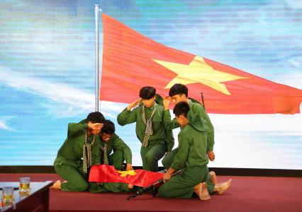 Gặp mặt thân mật nhân kỷ niệm 76 năm Ngày Thương binh - Liệt sỹ (27/7/1947 - 27/7/2023)