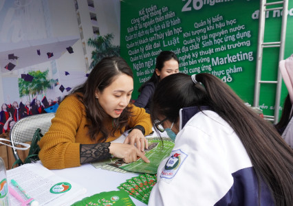 Trường Đại học Tài nguyên và Môi trường Hà Nội tham dự ngày hội Tư vấn tuyển sinh hướng nghiệp năm 2021 tại TP Nam Định – Chuẩn bị hành trang xét tuyển Đại học cùng HUNRE