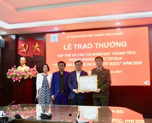 Trường Đại học Tài nguyên và Môi trường Hà Nội nhận bằng khen trong phong trào thi đua “Toàn dân bảo vệ an ninh tổ quốc” năm 2020