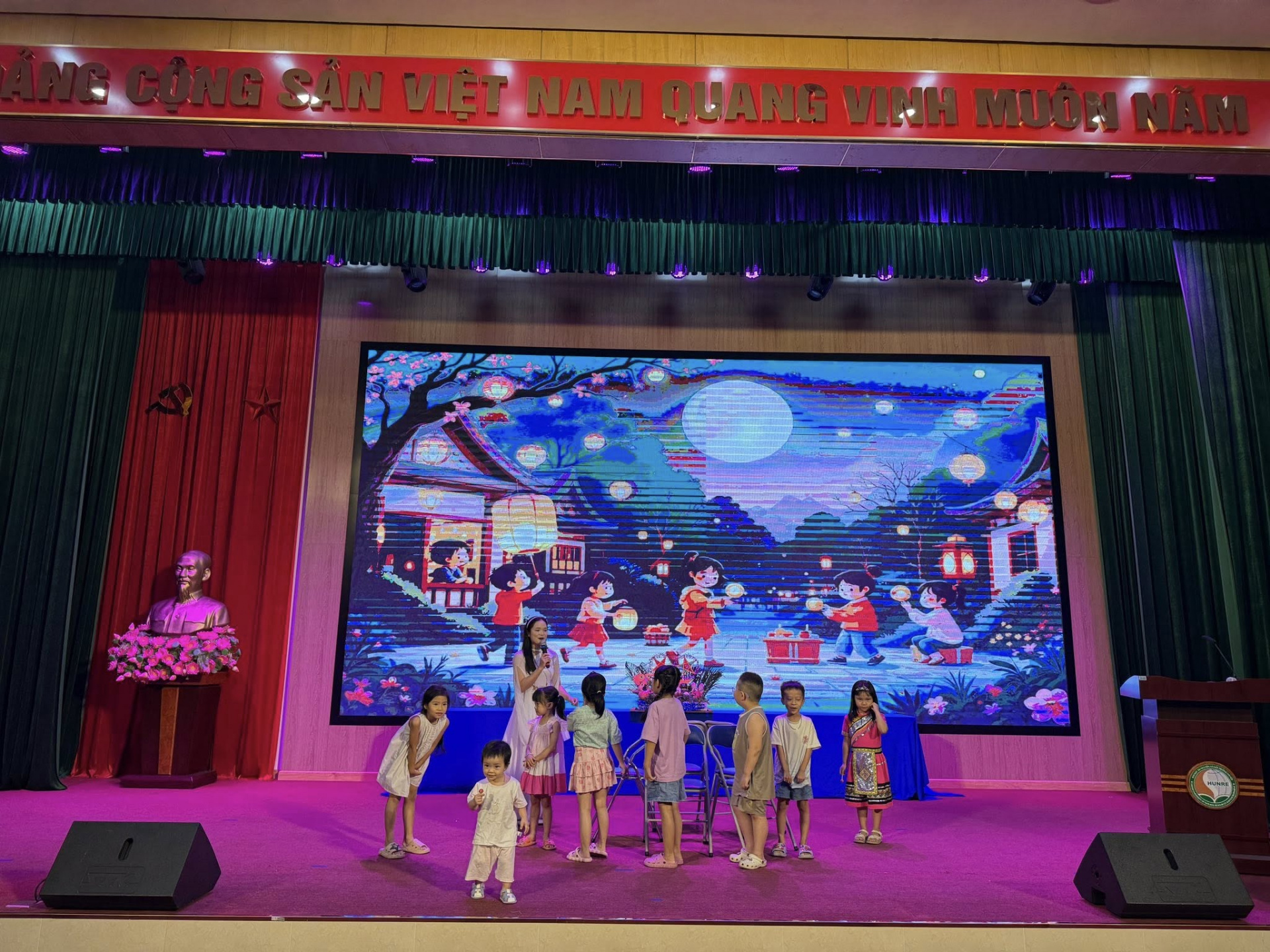 TRUNG_THU_ĐOÀN_4.jpg (1.03 MB)