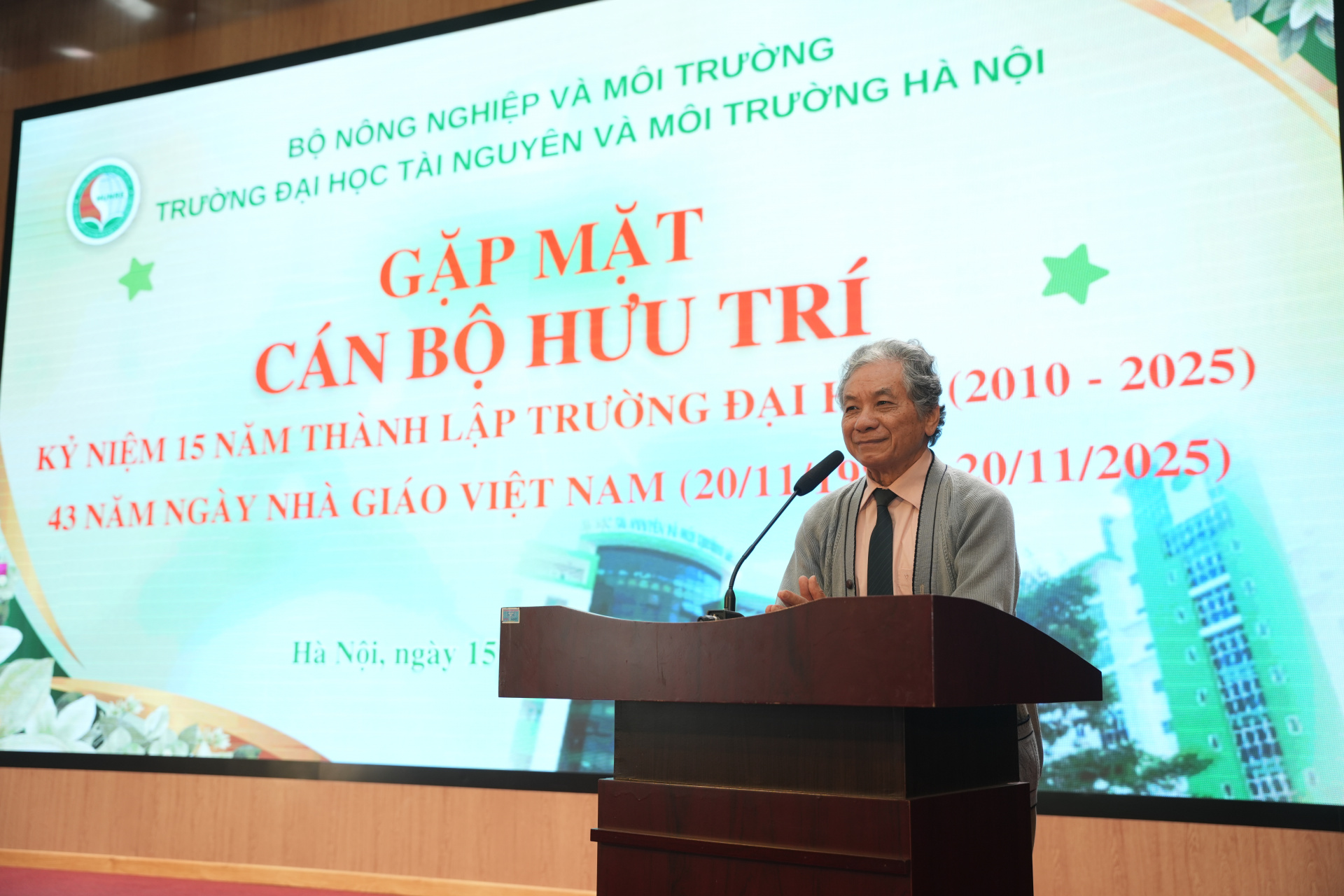 TAS01785.JPG (605 KB)