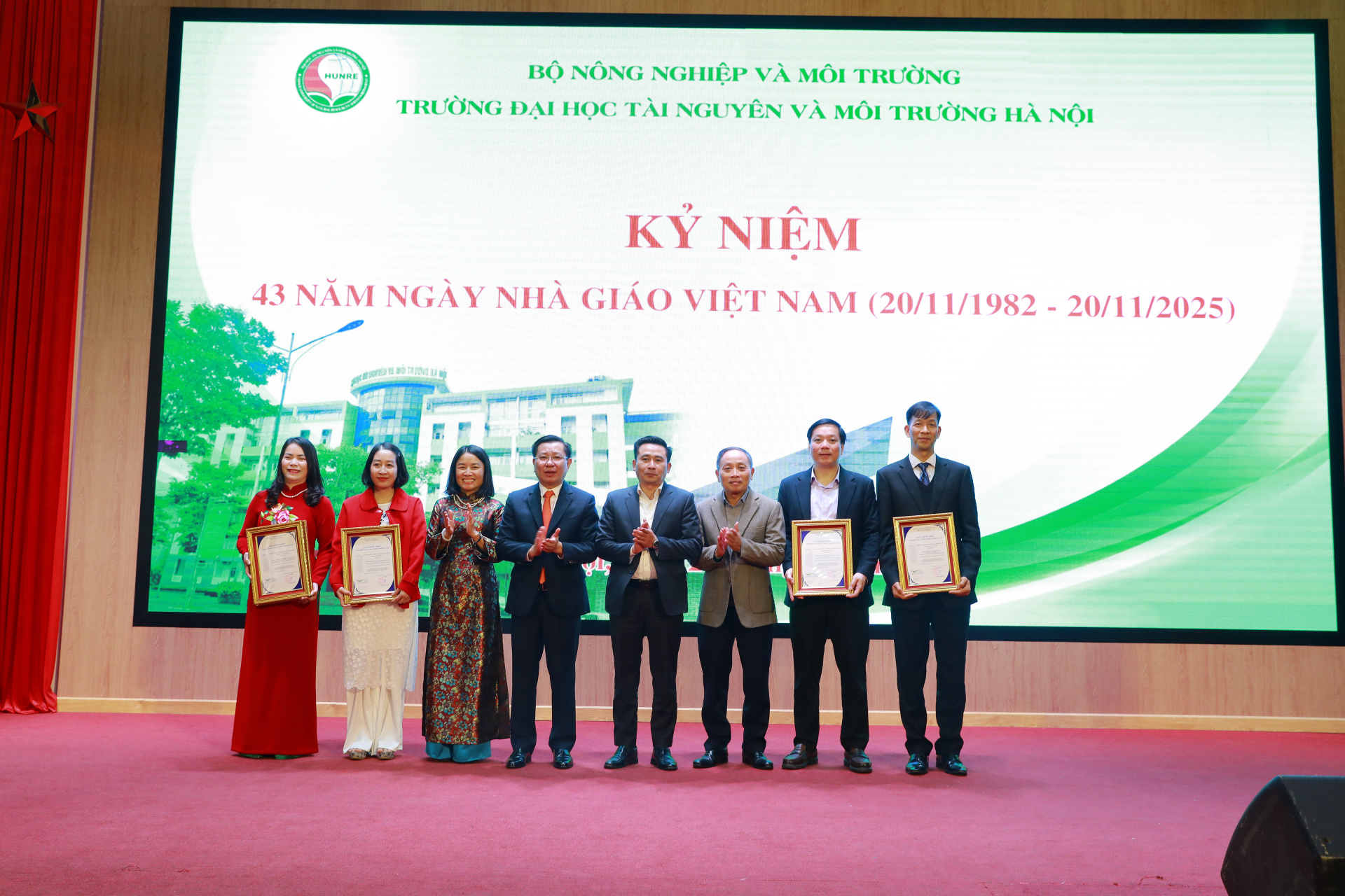 _36A7900.JPG (868 KB)