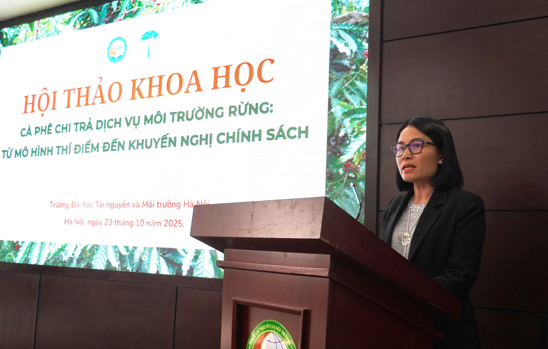 Hội_thảo_4.JPG (730 KB)