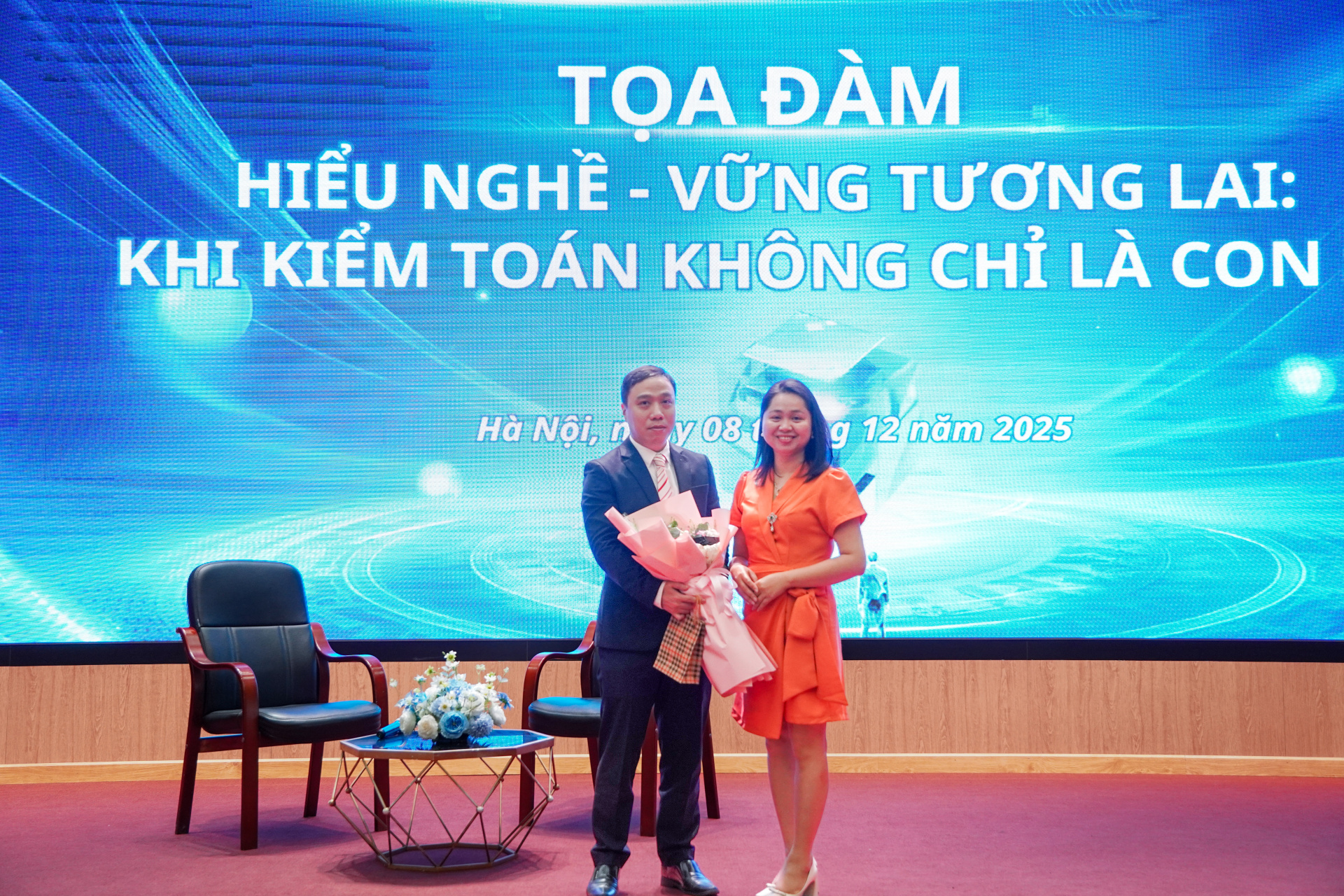 DSC07795.jpg (1.58 MB)