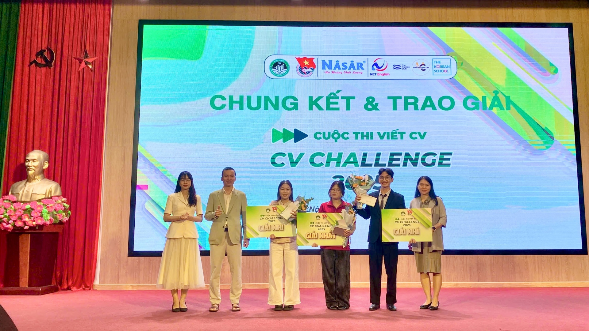 z7214098387684_be24f1fc99ca42428f1429de7c20445f.jpg (811 KB)