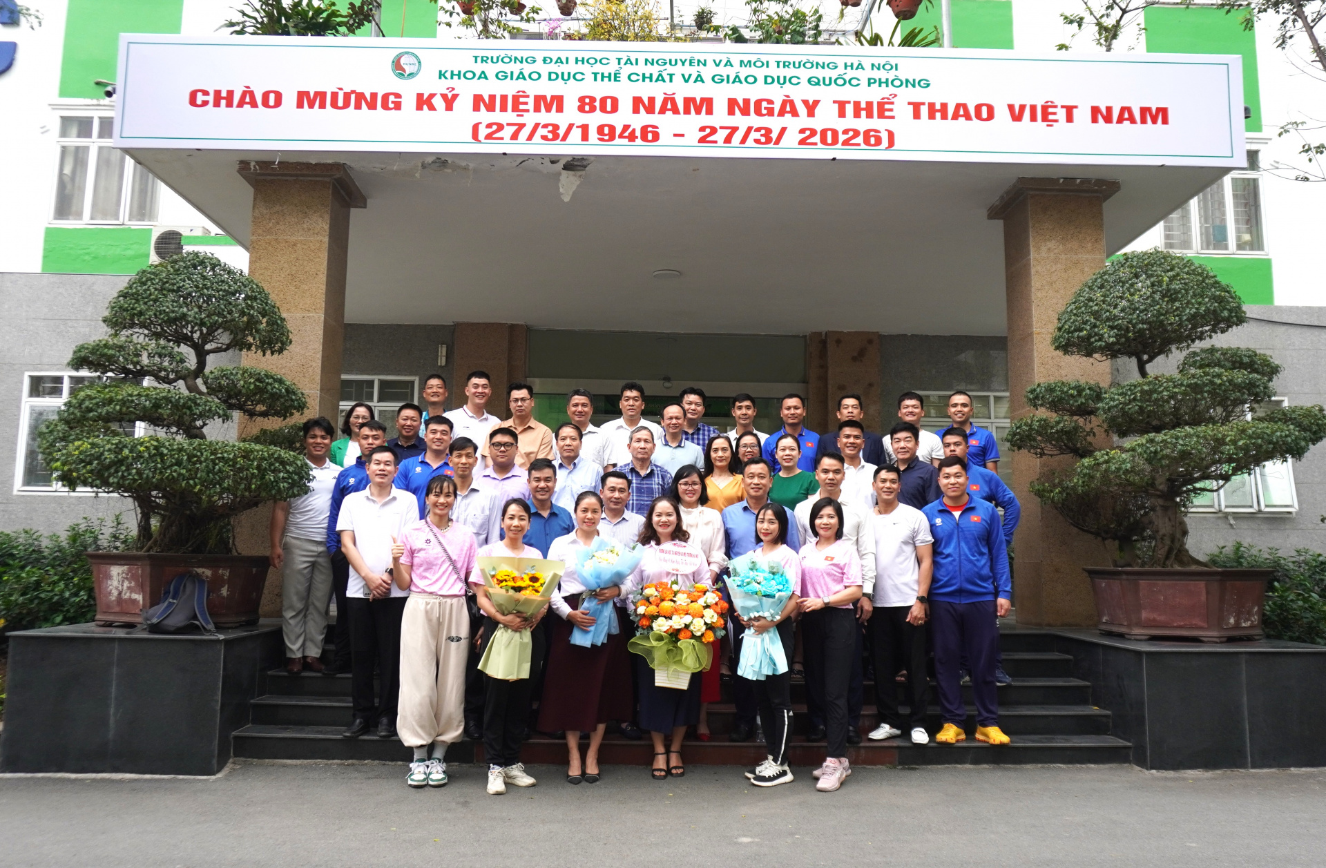 DSC09750.JPG (988 KB)