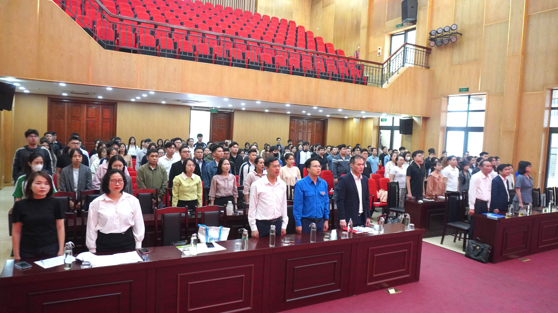 DSC09666.JPG (861 KB)