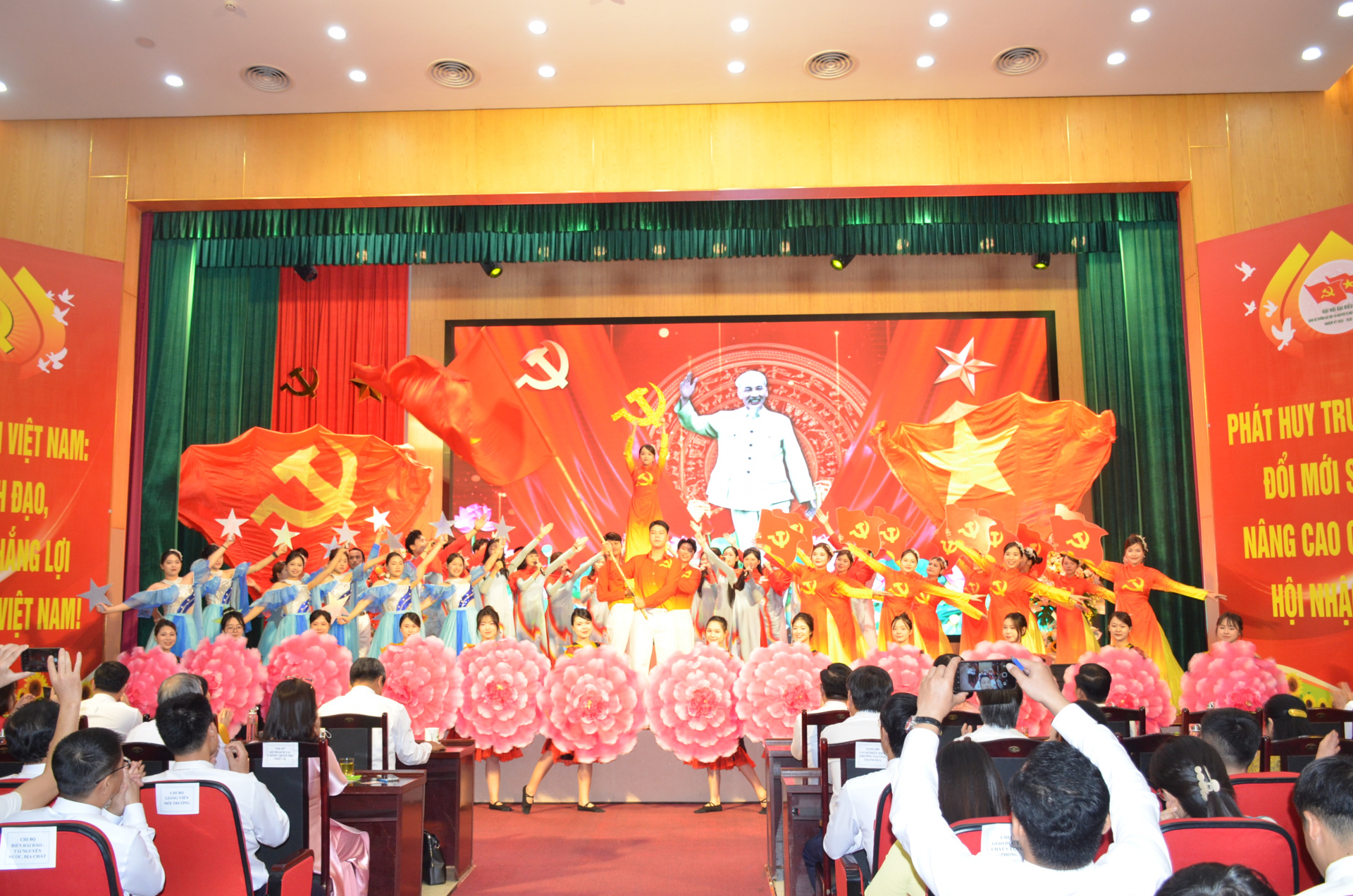 ANH_8185.JPG (978 KB)